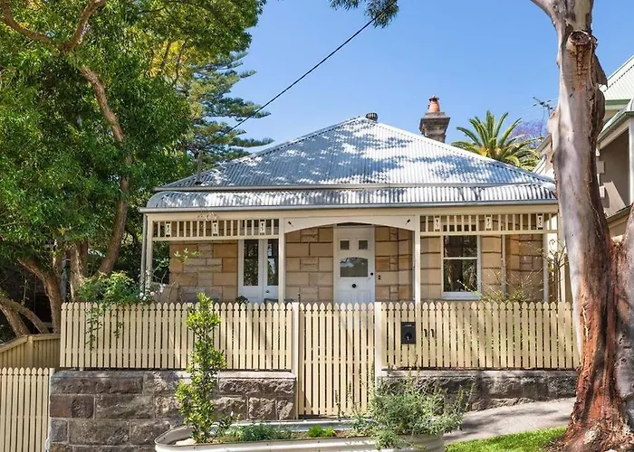 Charming Cammeray Cottage In Heart Of Sydney