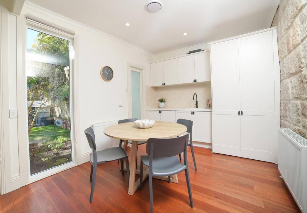 Holiday home Charming Cammeray In Heart Of Sydney